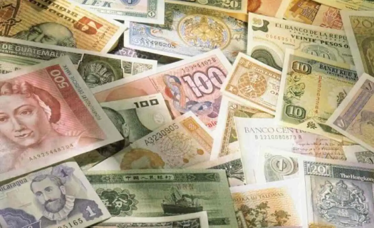 Viaggio in Cina o acquisti online? Ecco cosa vale davvero la loro moneta